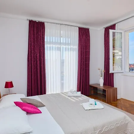 Seaview Ploce Lejlighed *