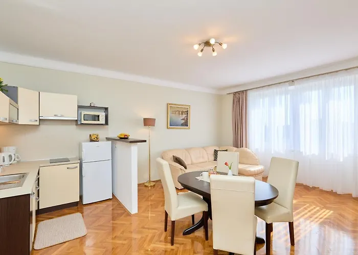 公寓 Seaview Ploce