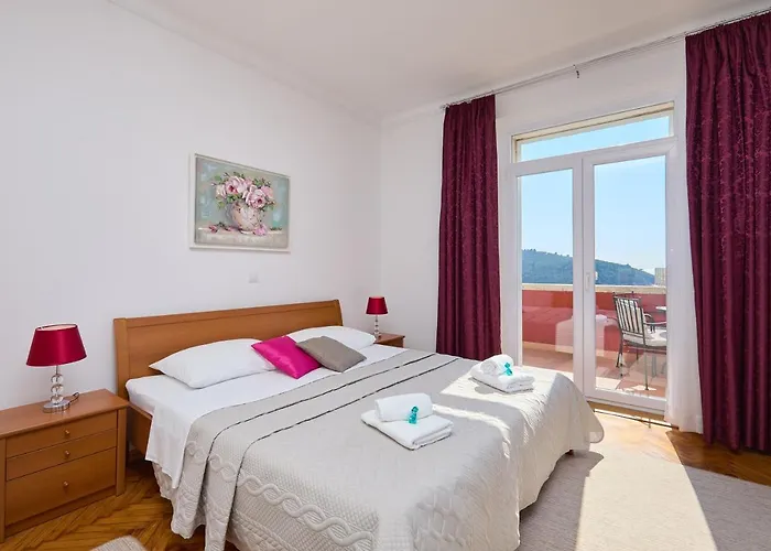 公寓 Seaview Ploce *