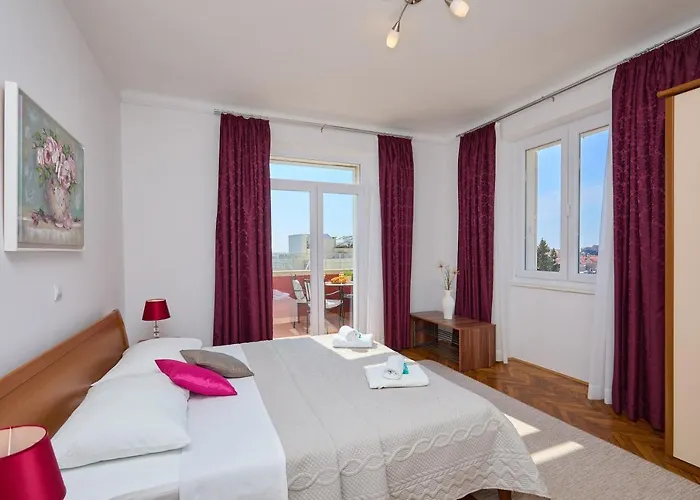 公寓 Seaview Ploce