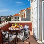 Seaview Ploce Apartment